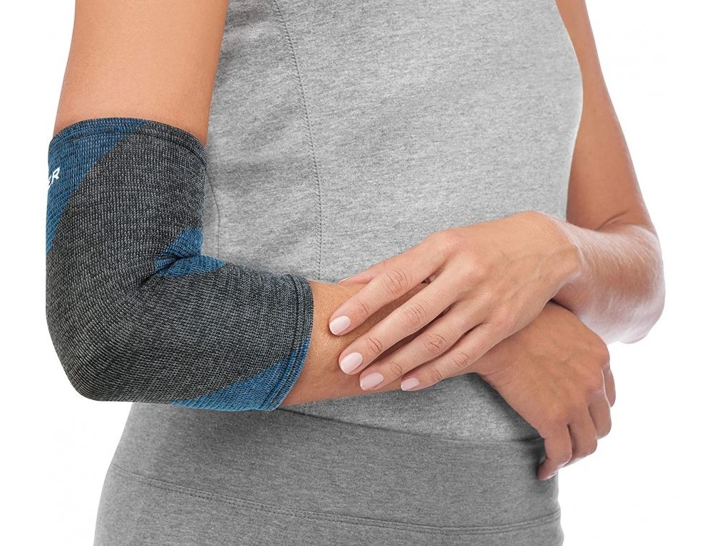 Mueller 4-Way Stretch Premium Knit Elbow Support, bandáž na loket